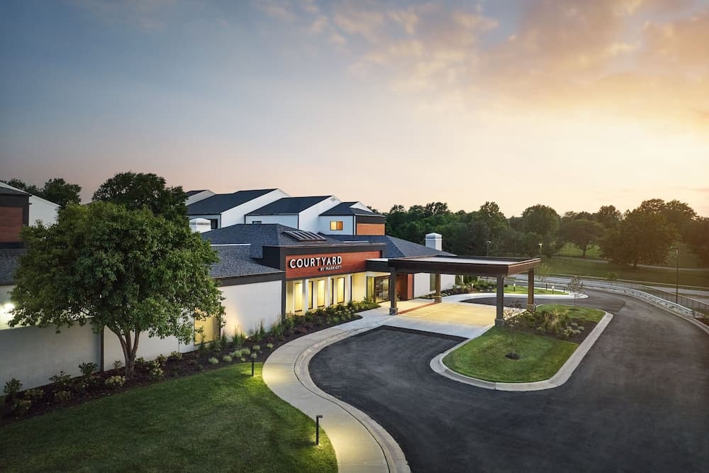 Courtyard by Marriott Kansas City Overland Park/Metcalf