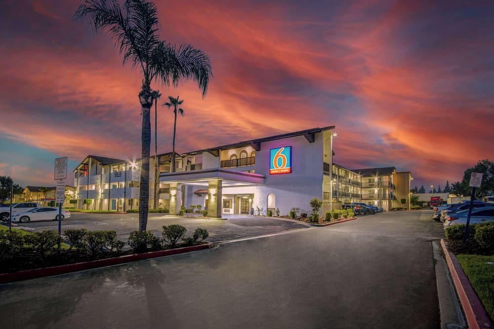 Motel 6 Ontario, CA - Convention Center - Airport