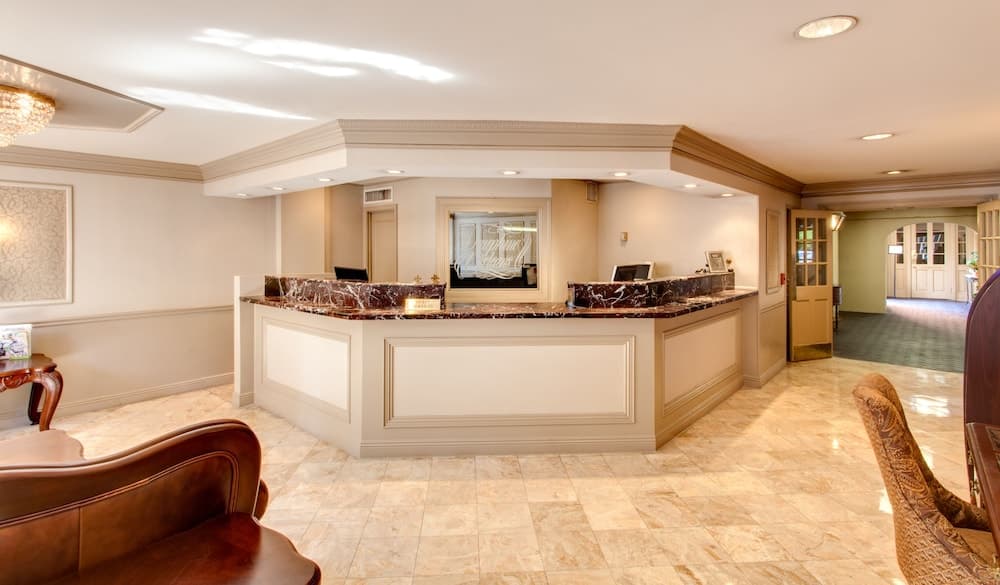 Dauphine Orleans Hotel