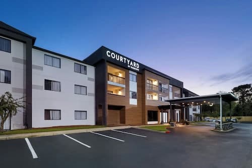 Courtyard by Marriott Mobile
