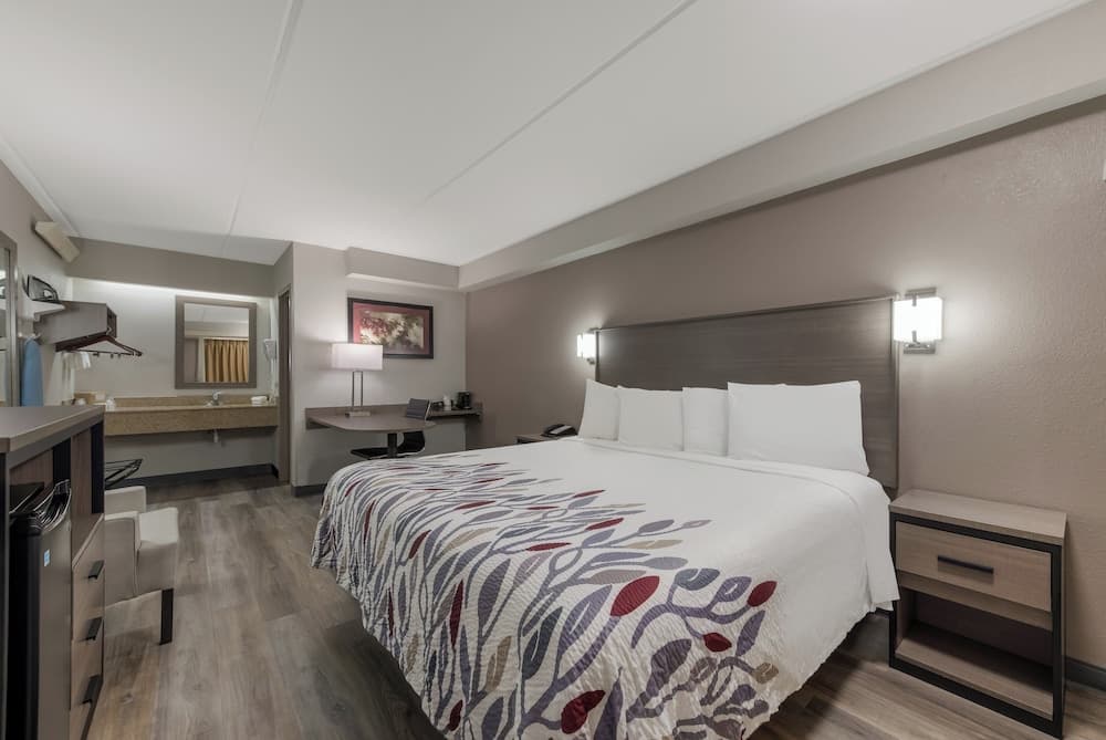 Red Roof Inn Hickory