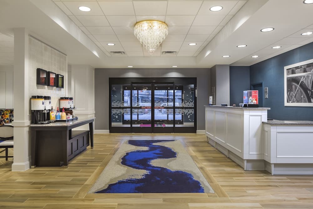 Hampton Inn & Suites Newport/Cincinnati