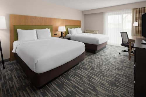 Wingate by Wyndham Lincoln Airport East I-80