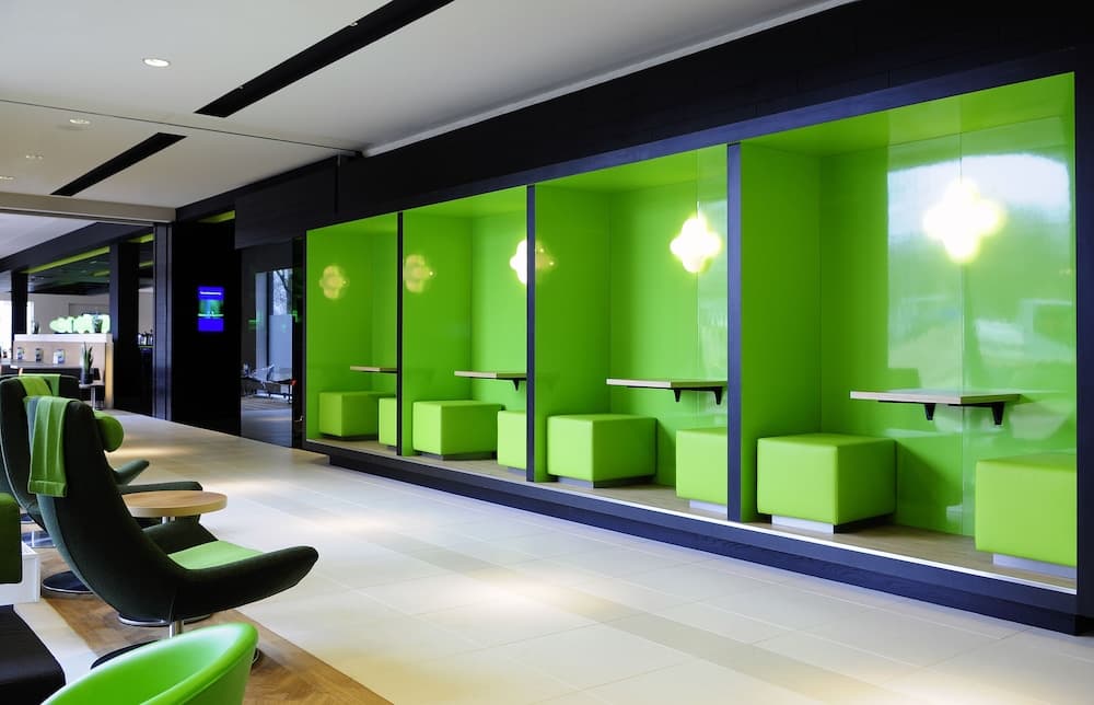 Lobi dinlenme salonu