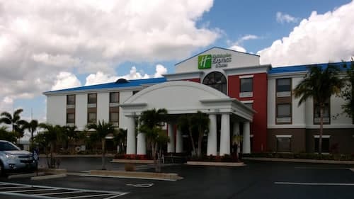 Holiday Inn Express Hotel & Suites Lake Okeechobee by IHG
