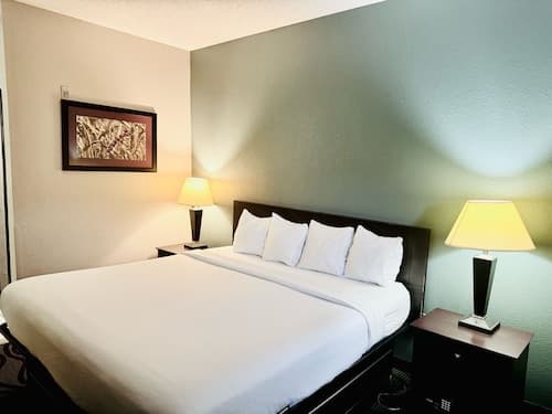 Baymont Inn & Suites by Wyndham Lincoln NE