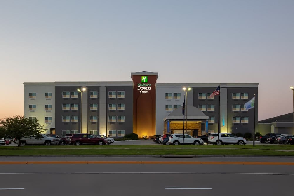 Holiday Inn Express Hotel & Suites Columbus by IHG