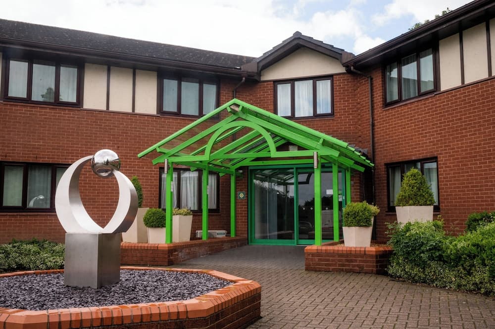 Holiday Inn A55 Chester West by IHG