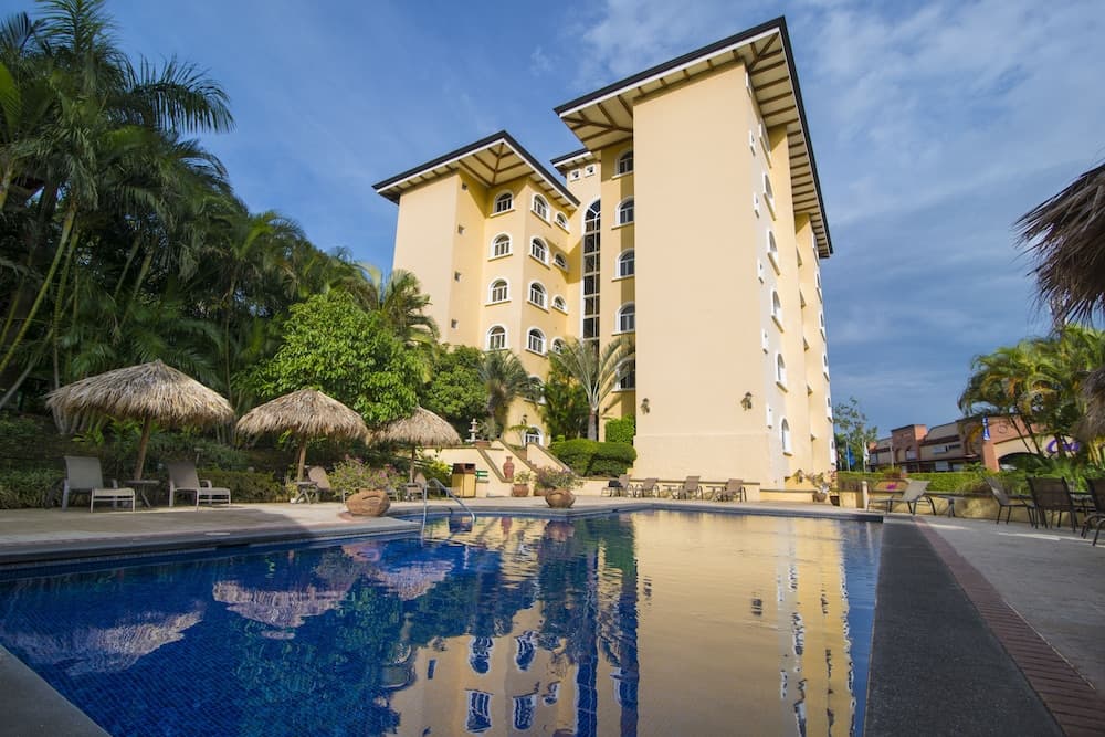 Apartotel & Suites Villas del Rio