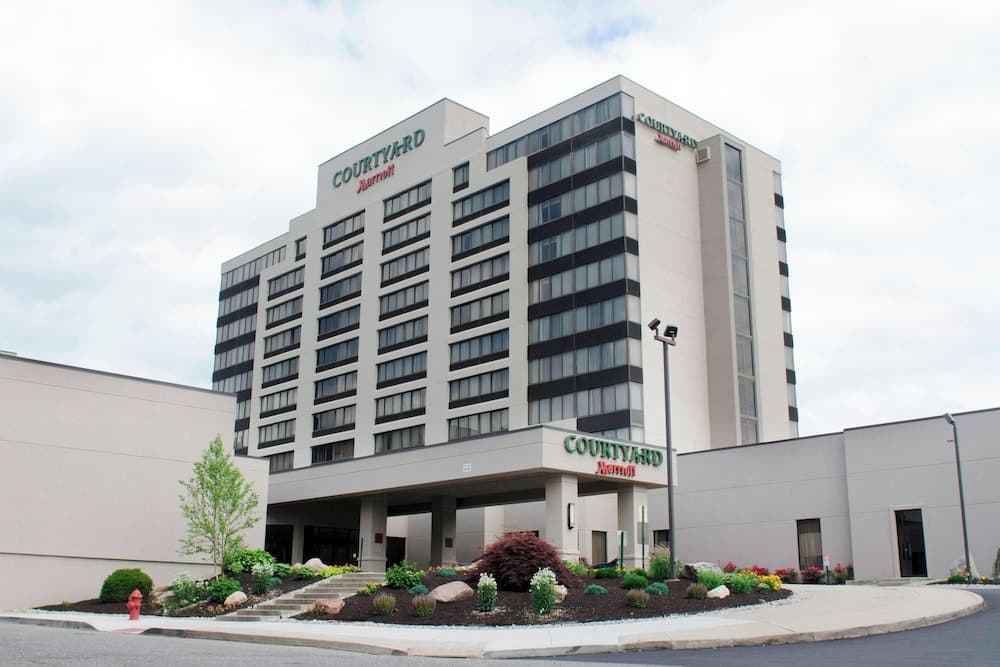 Courtyard by Marriott Waterbury Downtown