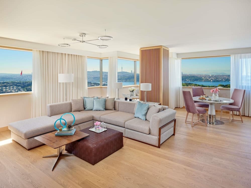 Mövenpick Hotel İstanbul Bosphorus