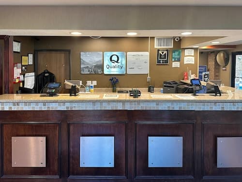 Quality Inn & Suites Sun Prairie Madison East