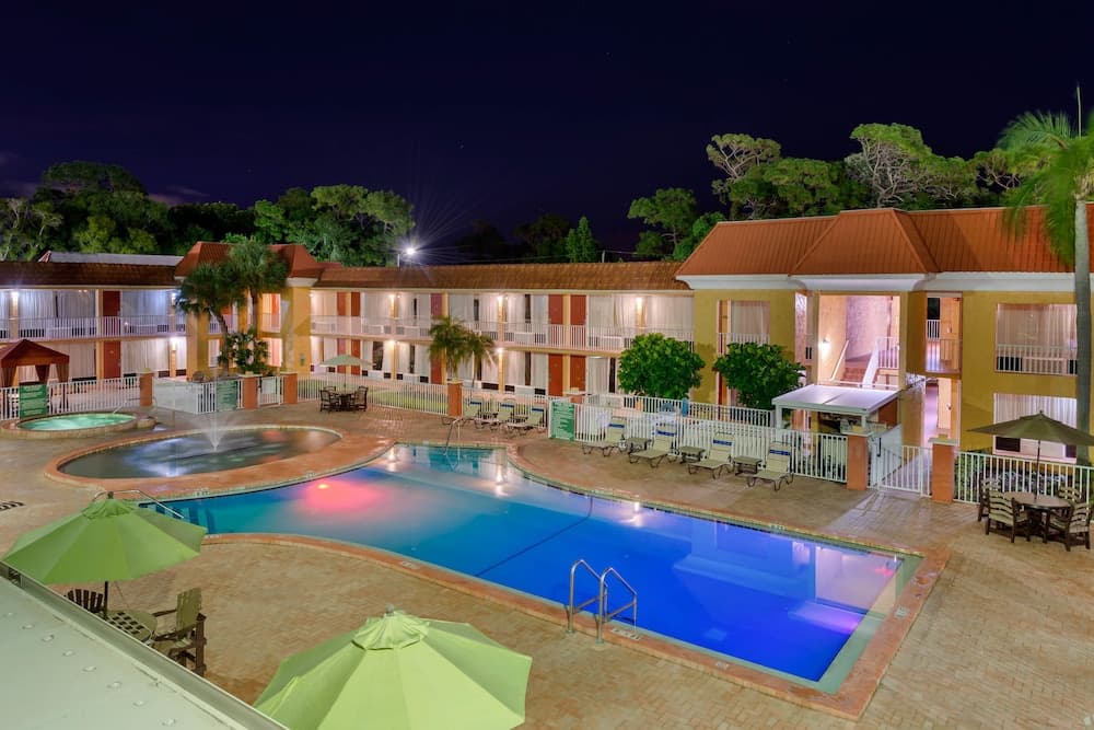 Quality Inn & Suites Conference Center