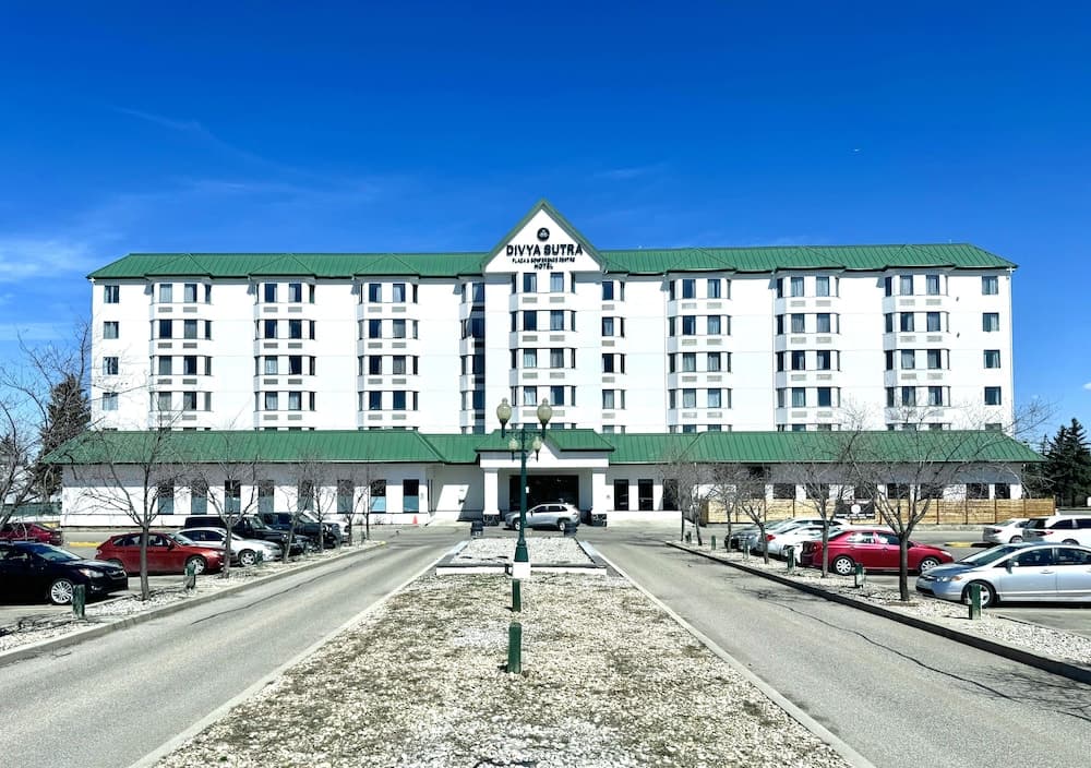 Divya Sutra Plaza and Conference Centre Calgary Airport