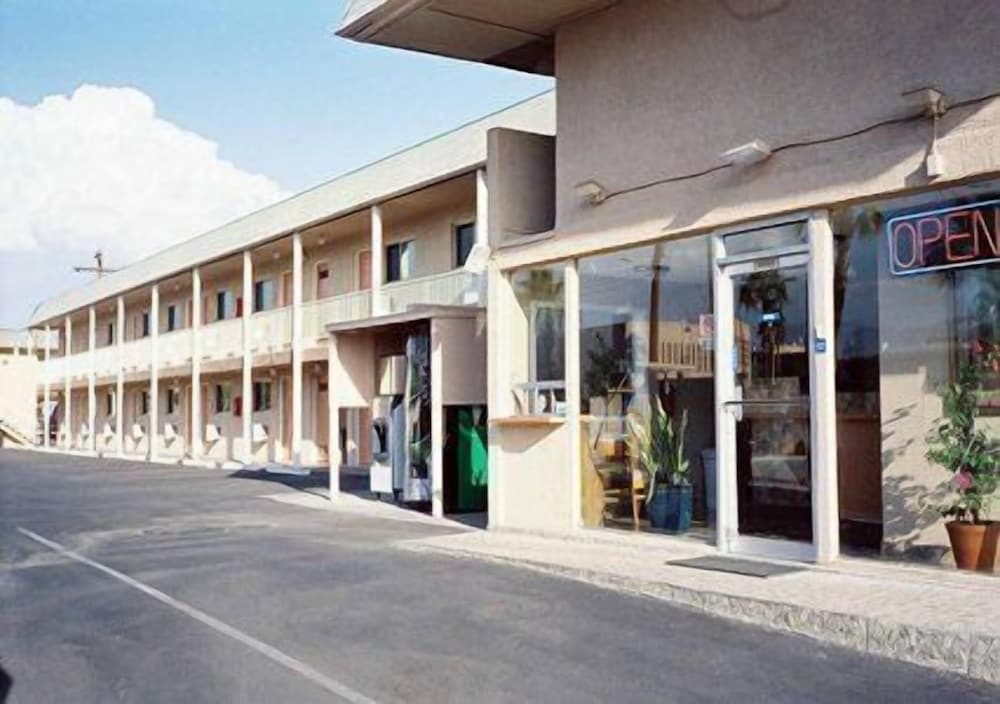Stone Inn U of A