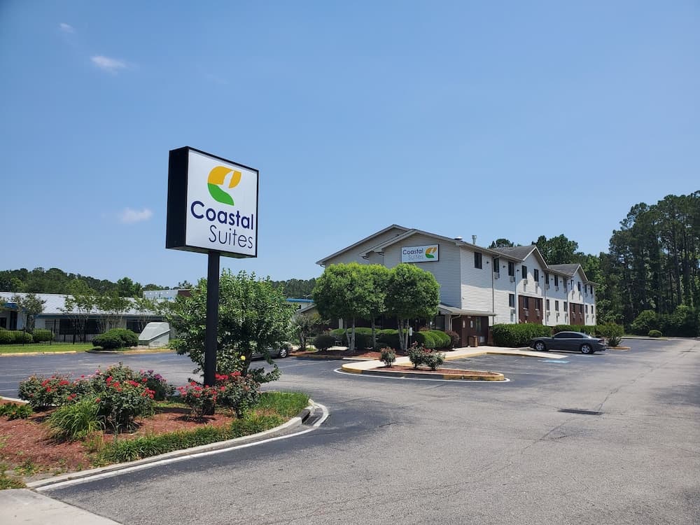 Coastal Inn & Suites - Wilmington, NC