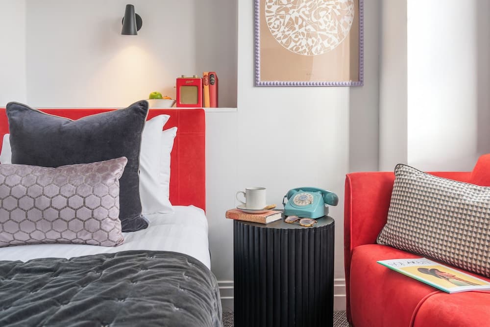 Berkeley Square Hotel