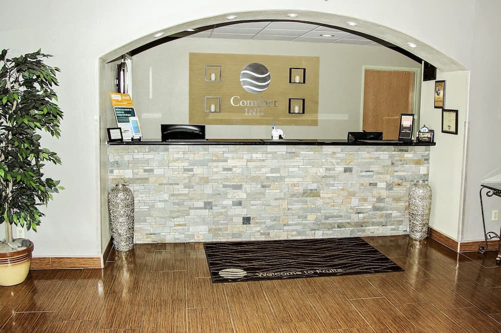 Comfort Inn & Suites