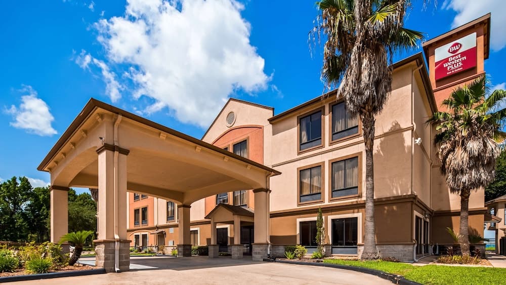 Best Western Plus North Houston Inn & Suites