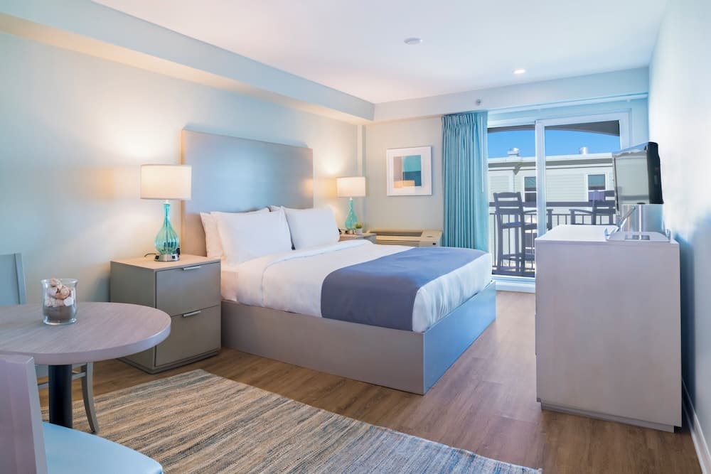 The Palms Oceanfront Hotel