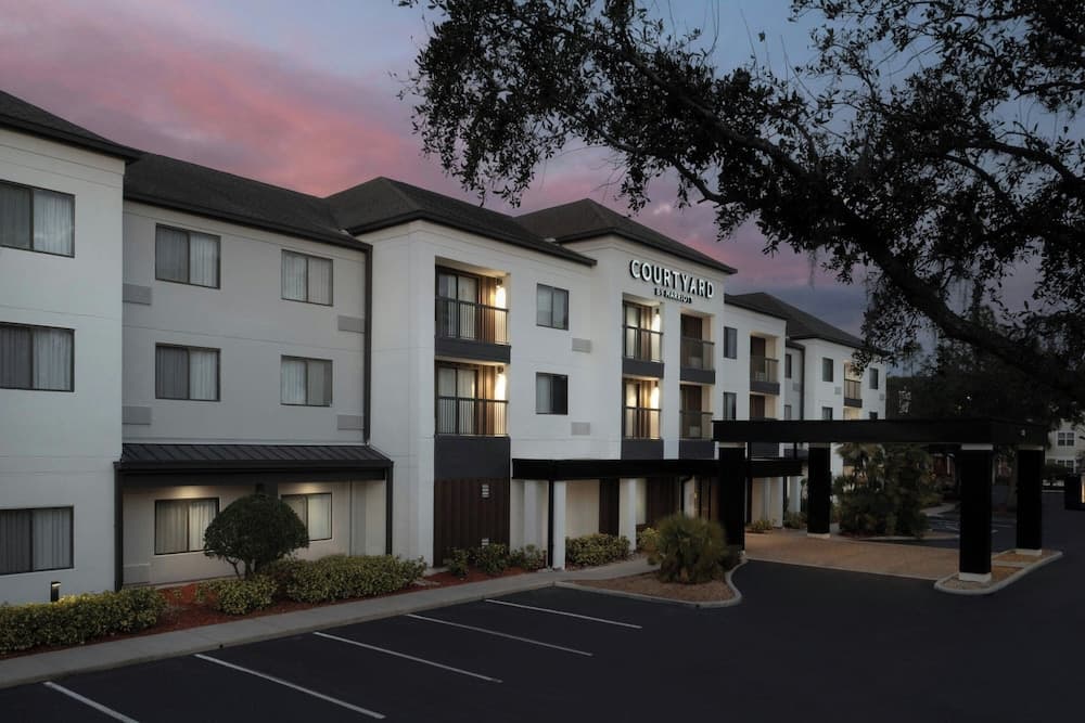 Courtyard by Marriott Lakeland