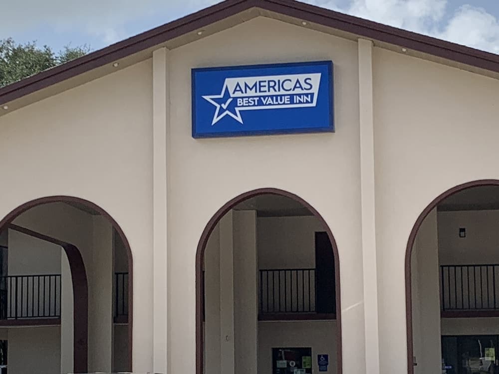 Americas Best Value Inn & Suites Melbourne