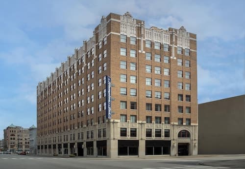 Hampton Inn Indianapolis Downtown Across from Circle Centre