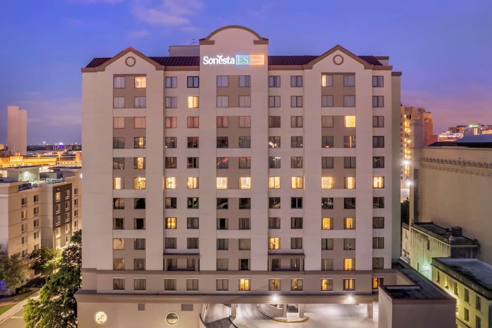 Sonesta ES Suites San Antonio Downtown Alamo Plaza