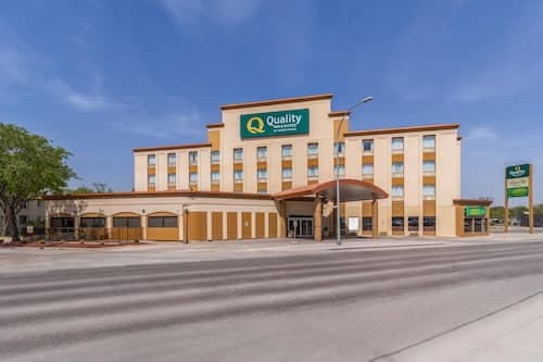 Quality Inn & Suites Winnipeg – Pembina Highway
