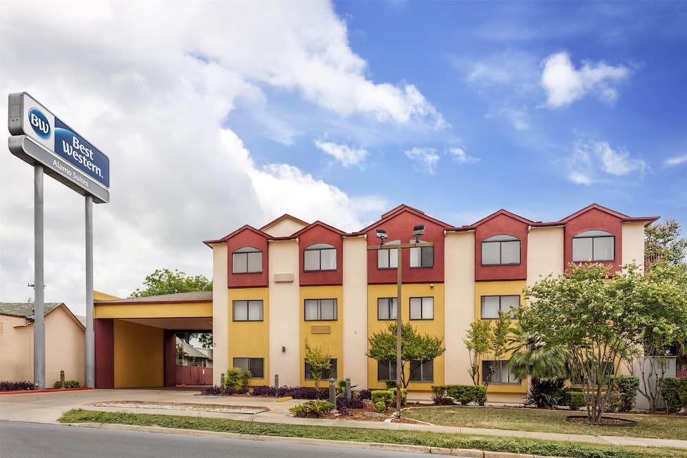 Best Western Alamo Suites