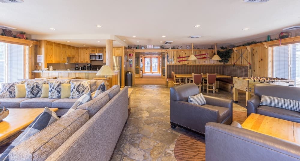 Red Wolf Lodge at Olympic Valley