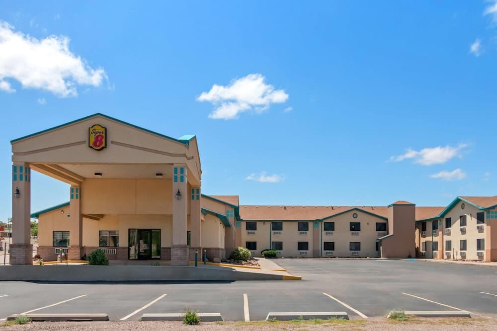 Super 8 by Wyndham Santa Rosa