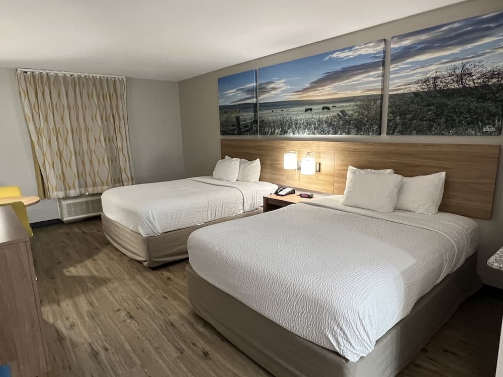 Days Inn by Wyndham Dallas Plano