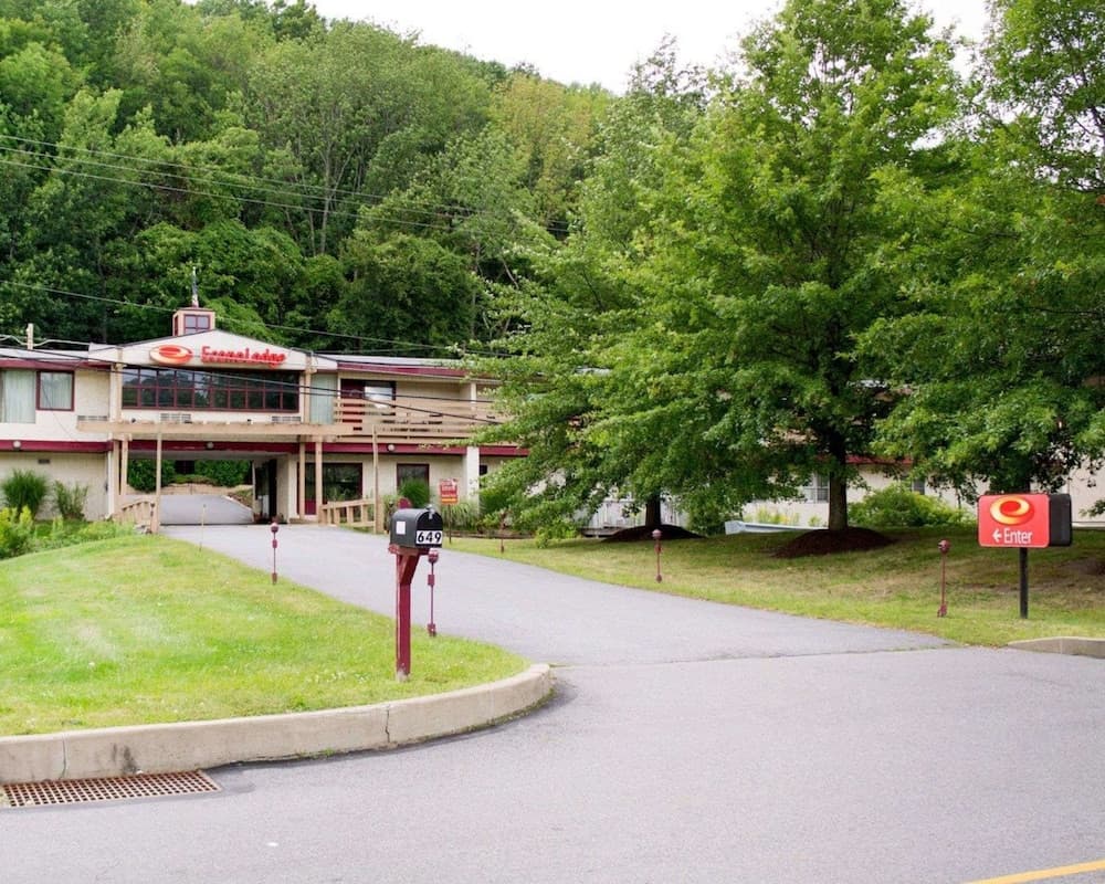 Econo Lodge Clarks  Summit
