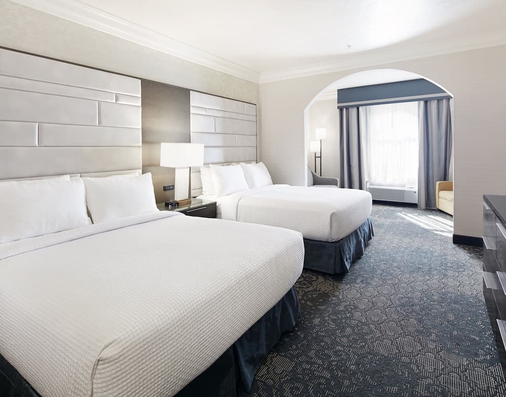 Best Western Plus Abbey Inn