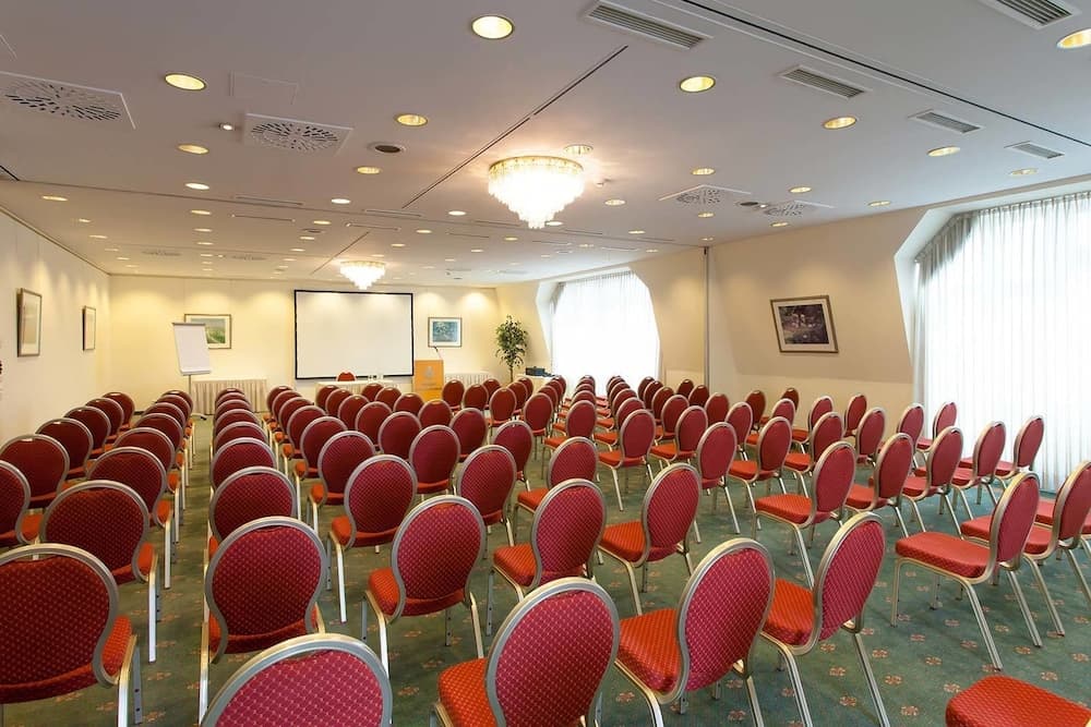 Toplantı salonu/imkânları