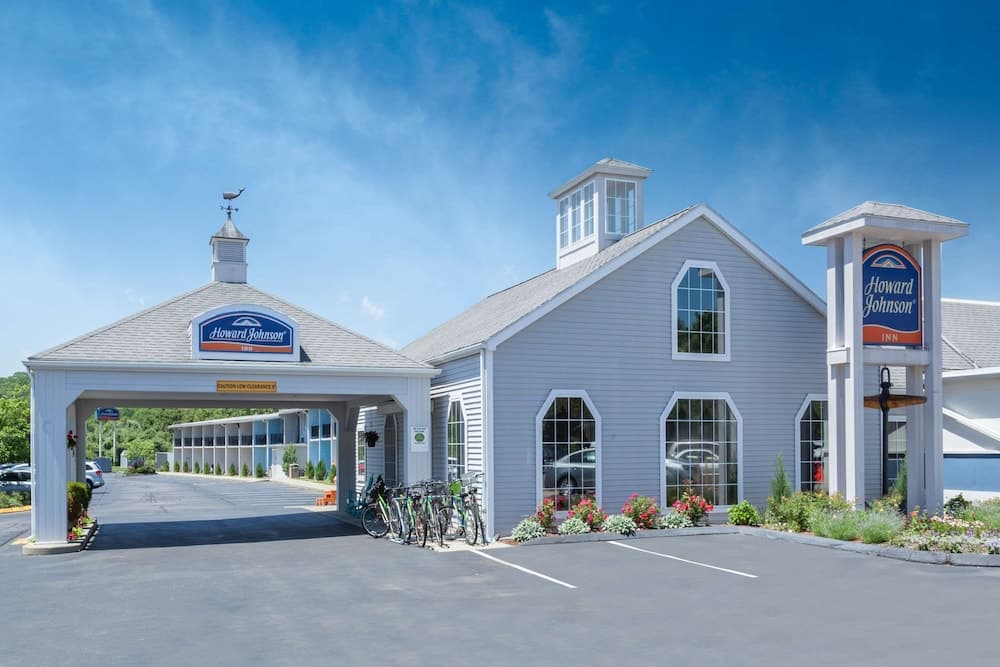 Howard Johnson by Wyndham Mystic