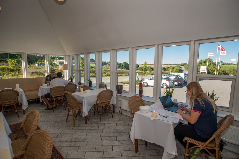 Lobi dinlenme salonu