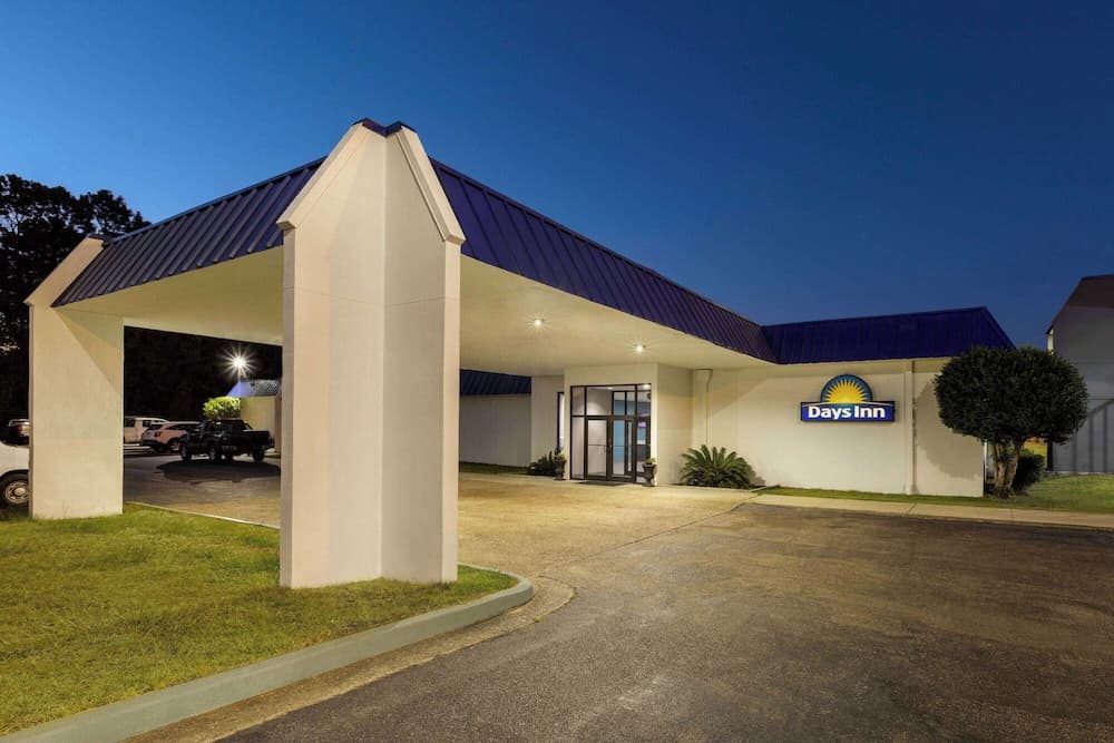 Days Inn by Wyndham McComb MS