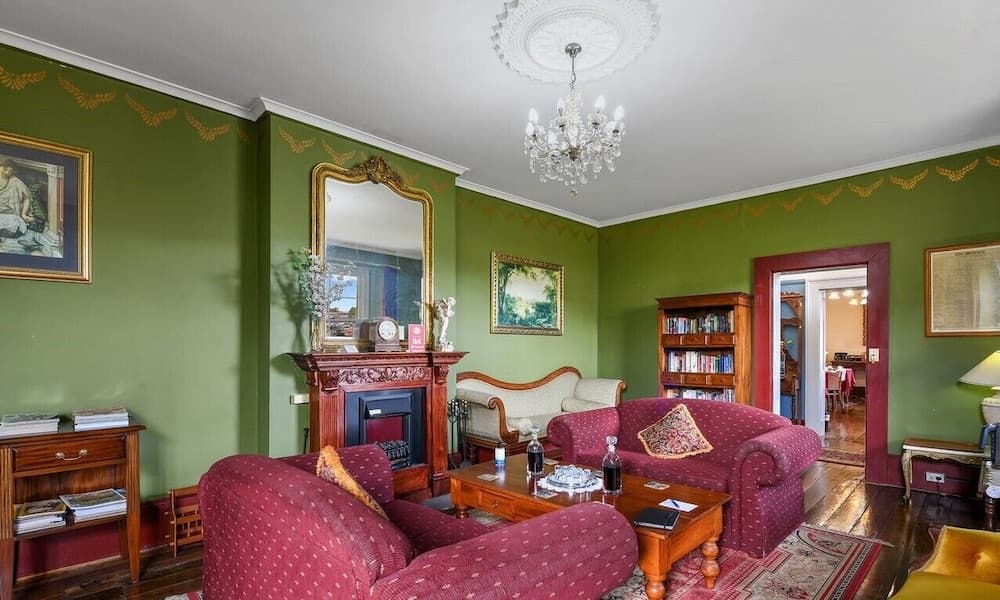 The Lodge on Elizabeth