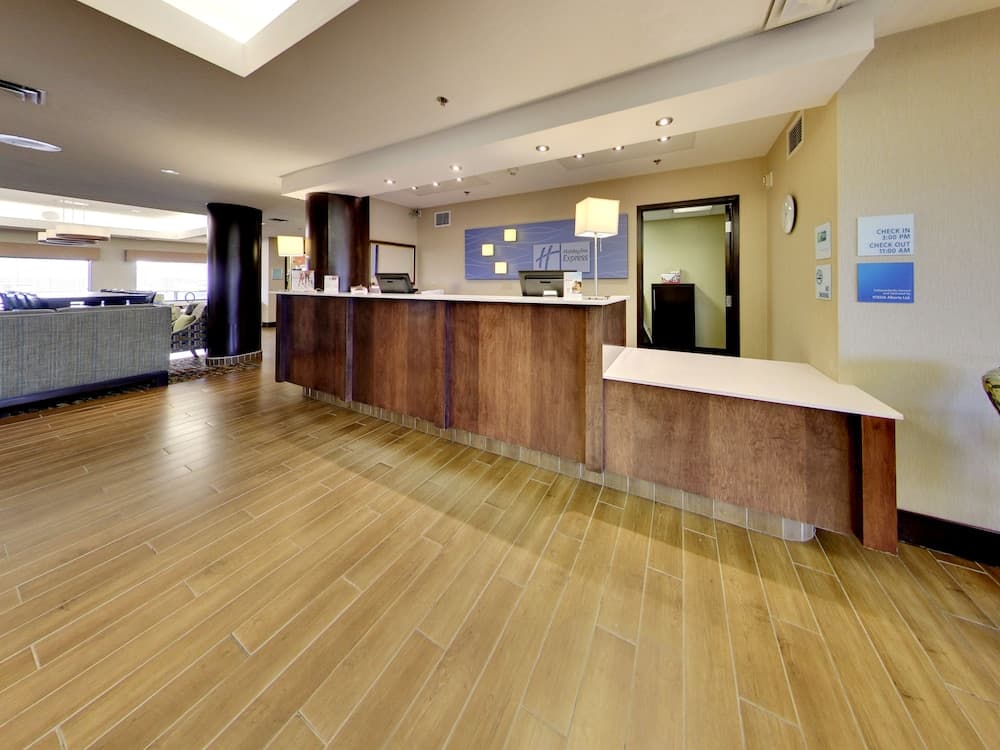 Holiday Inn Express & Suites Edmonton International Airport by IHG