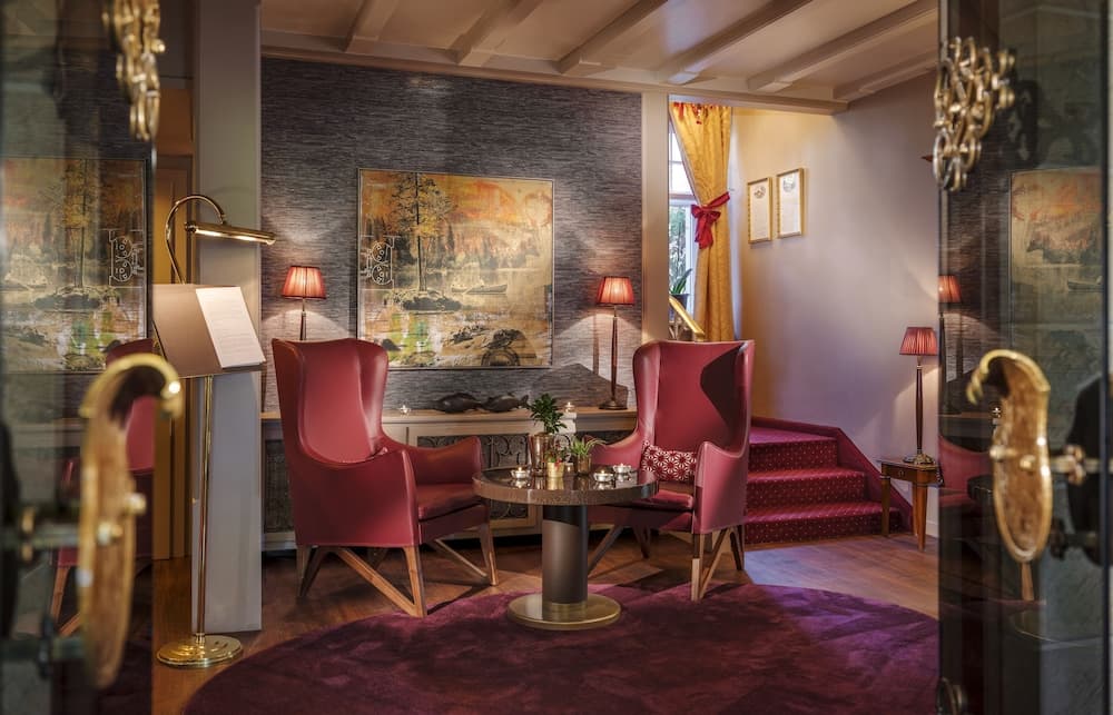 Lobi dinlenme salonu