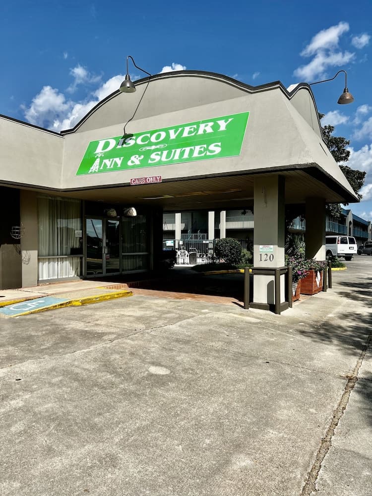 Discovery Inn