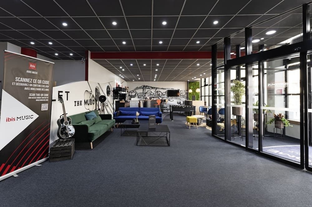 ibis Paris Pantin Eglise