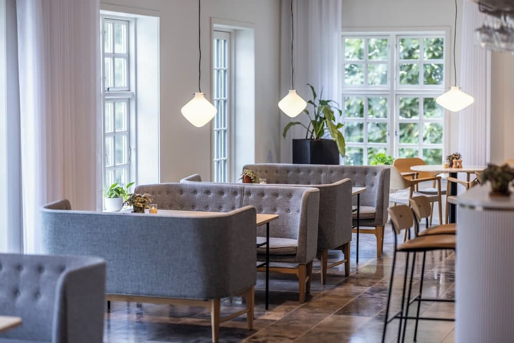 Lobi dinlenme salonu