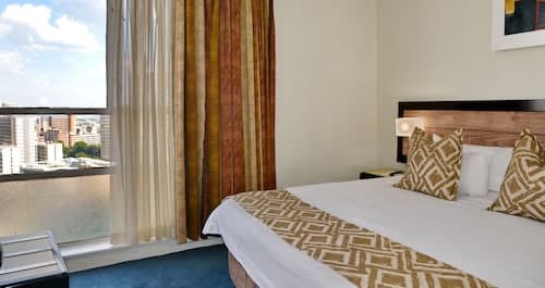 The Parktonian All Suite Hotel