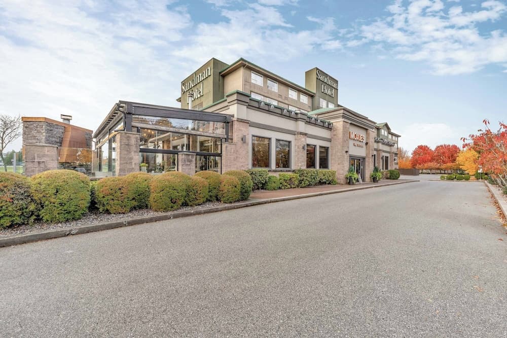 Sandman Hotel Vancouver Airport