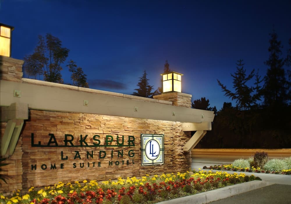 Larkspur Landing Extended Stay Suites Campbell