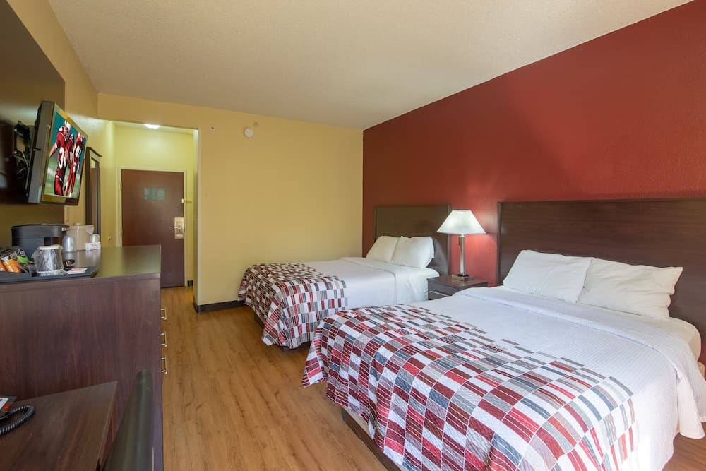 Red Roof Inn & Suites Indianapolis Airport