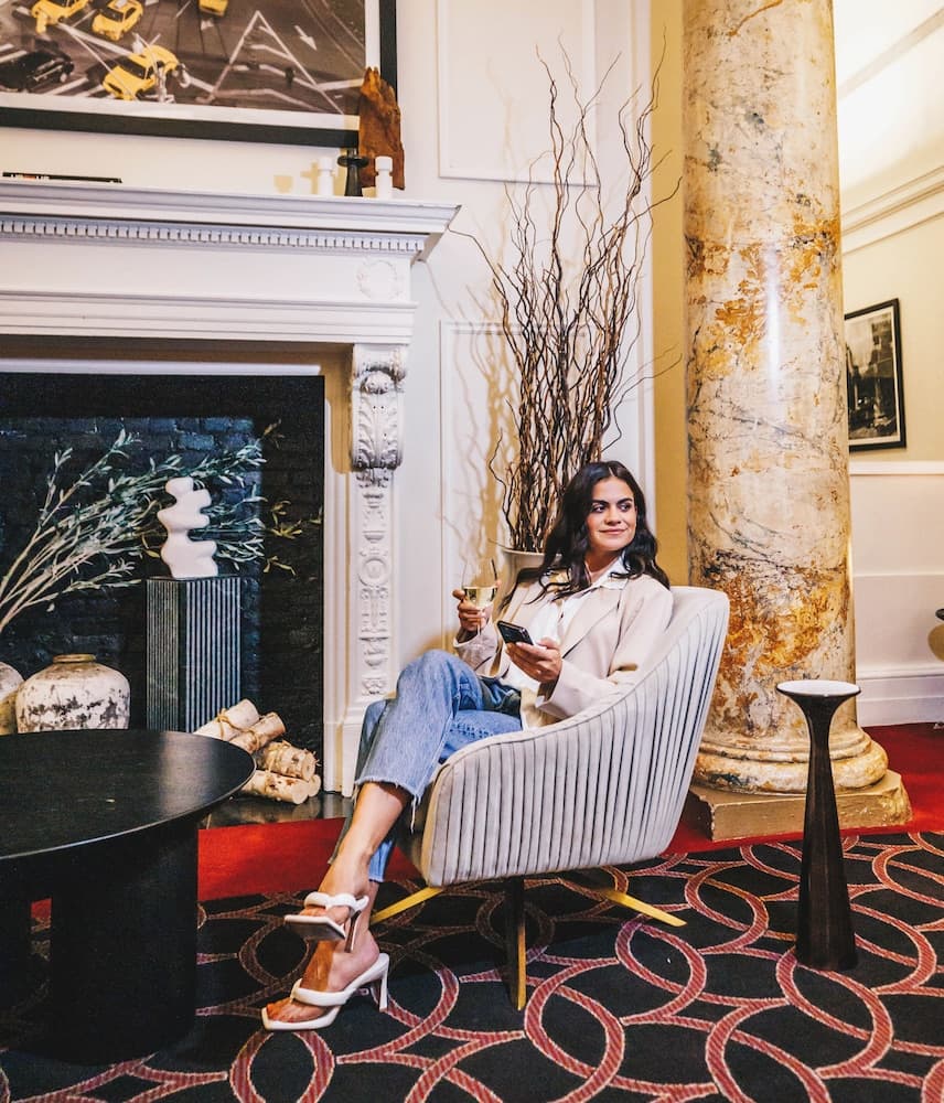 Lobi dinlenme salonu